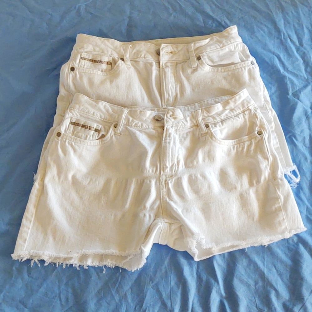 Calvin Klein City Shorts White Denim Cut Offs Size 6 - Set Of 2 - Priced To Sell